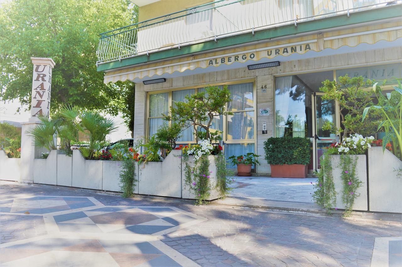 Urania Fogliano Marina Exterior foto